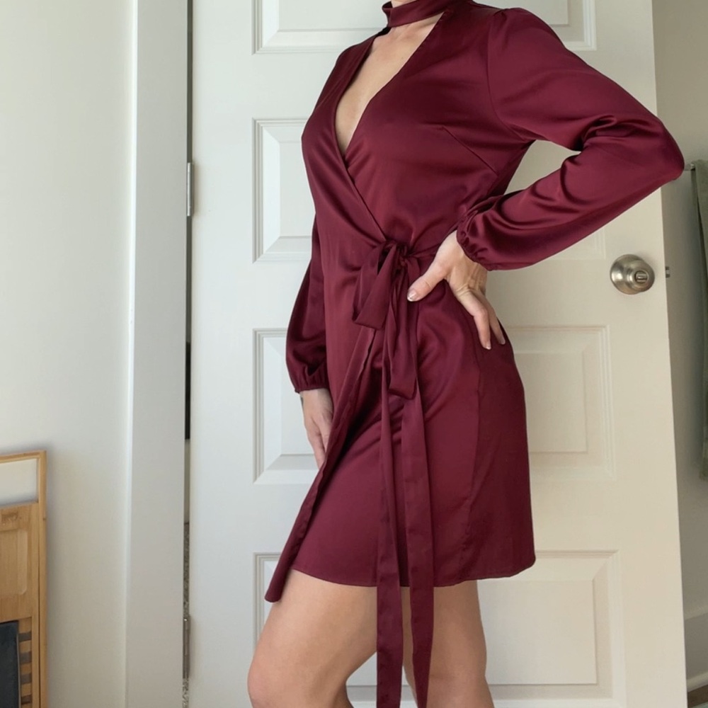 Burgundy long sleeve satin Fashion Nova dress
